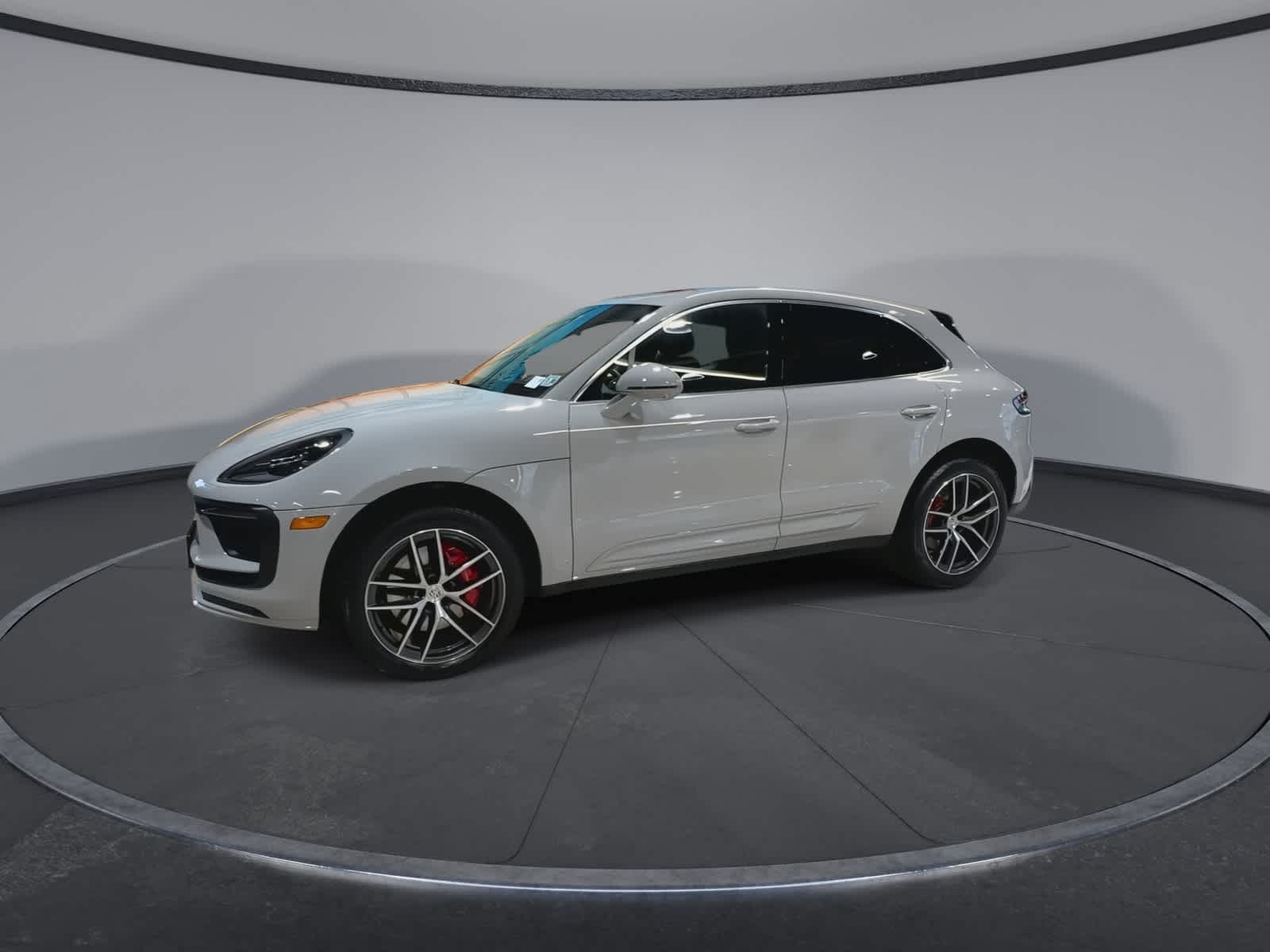 Thumbnail: 2025 Porsche Macan - 6