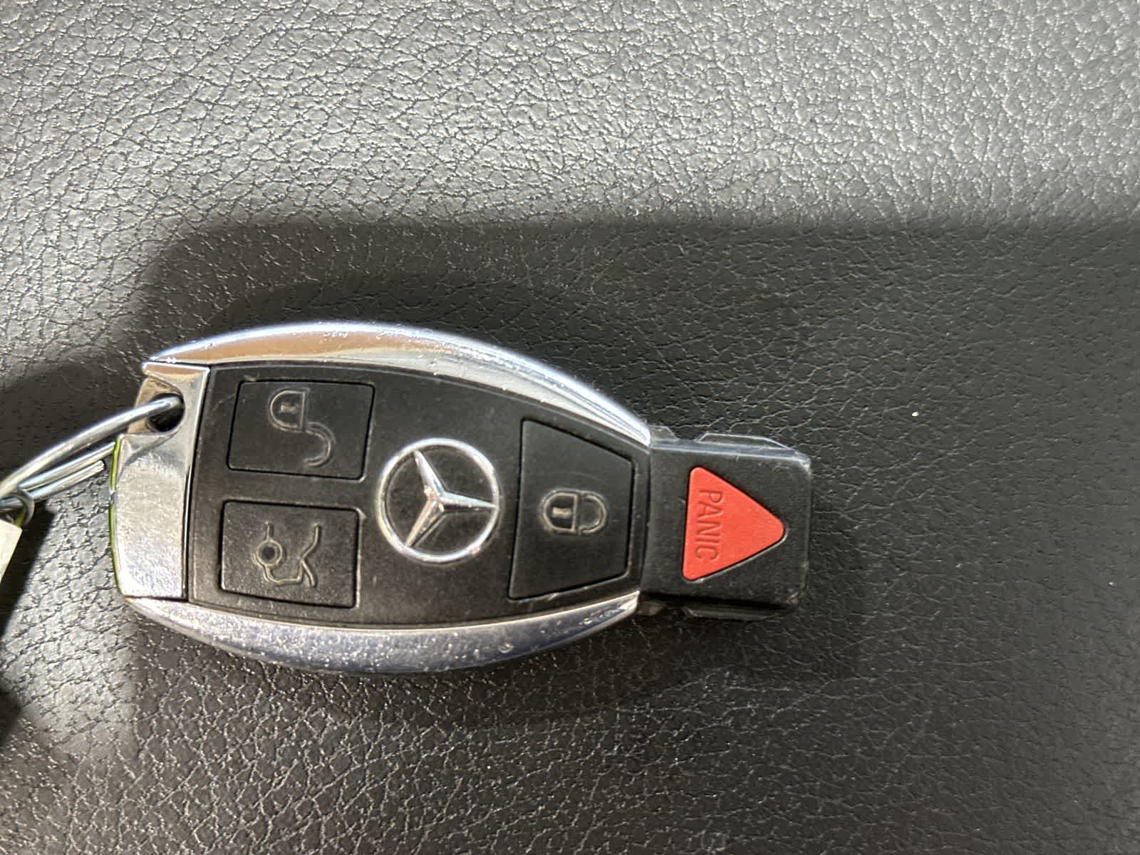 Thumbnail: 2016 Mercedes-Benz E-Class - 32
