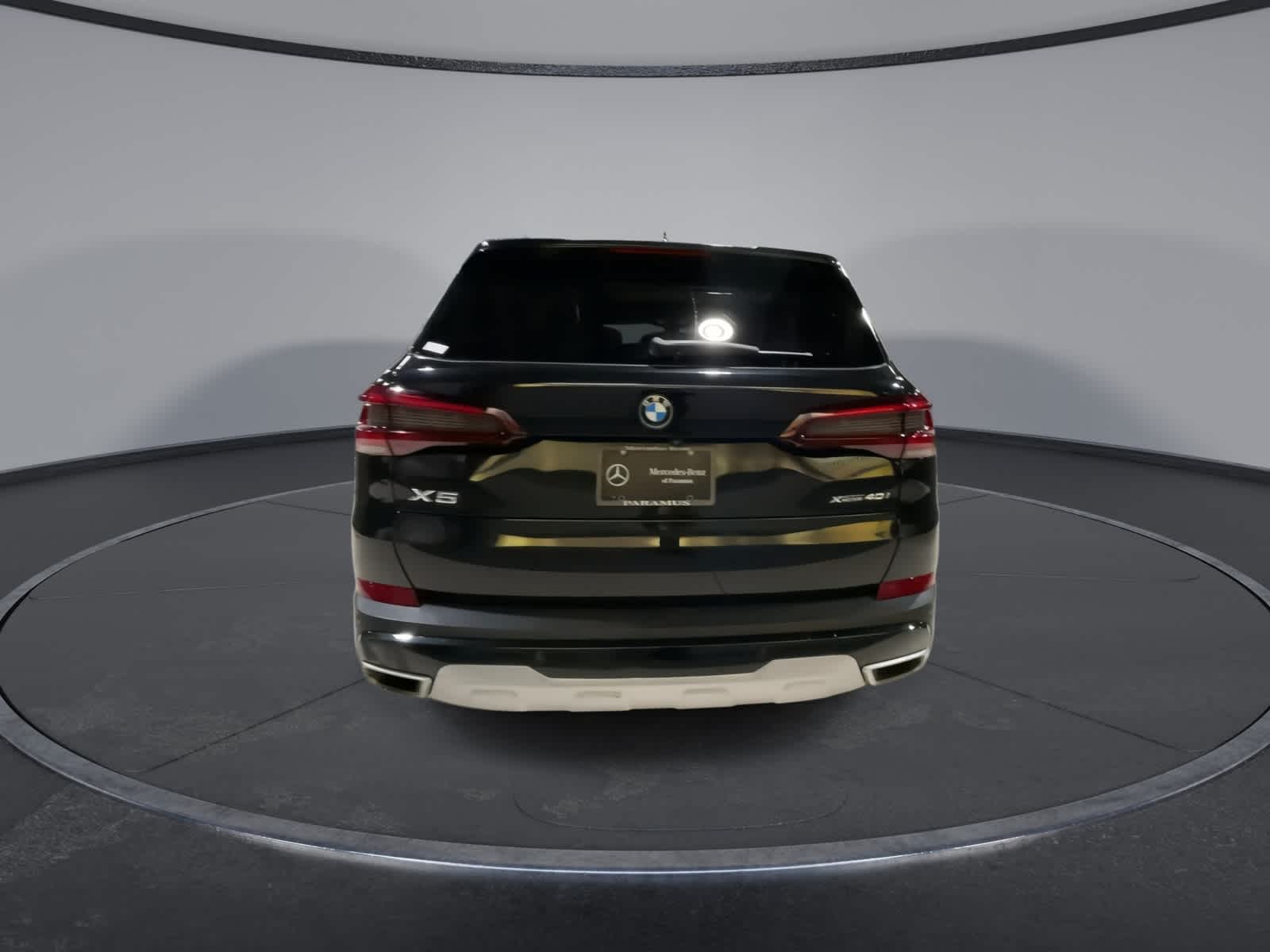 Thumbnail: 2020 BMW X5 - 10