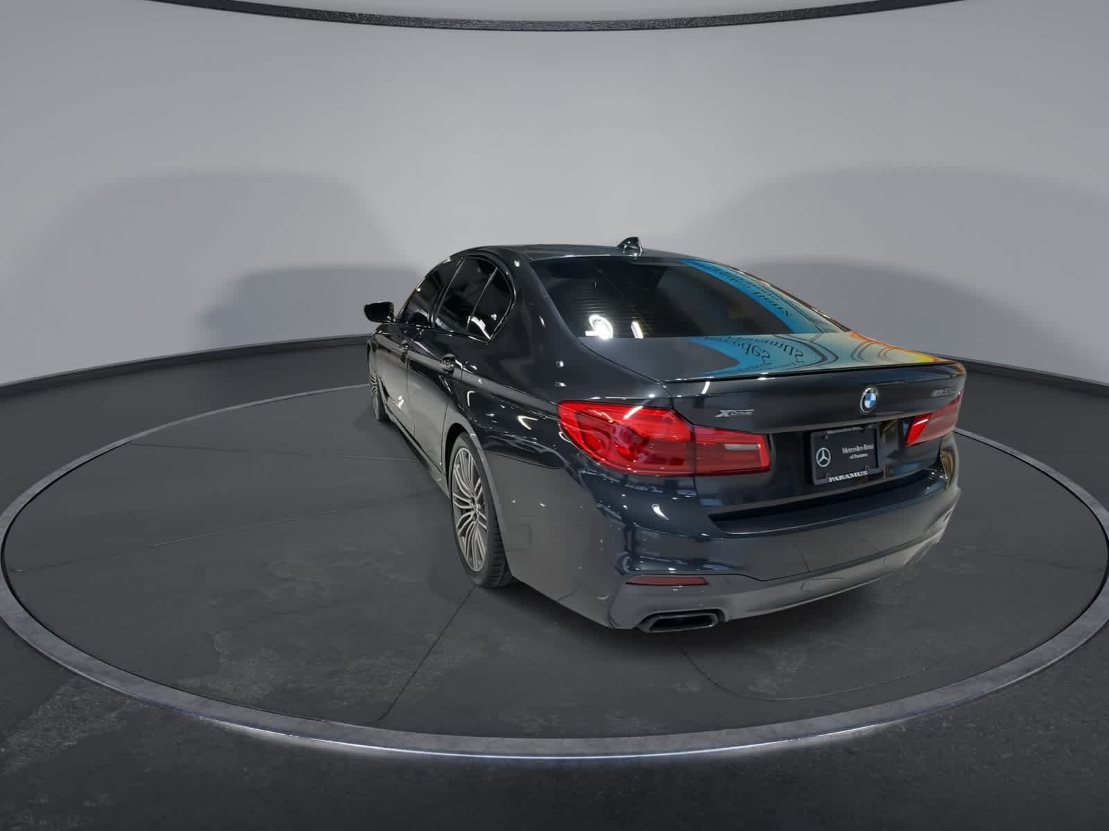 Thumbnail: 2018 BMW 5 Series - 8