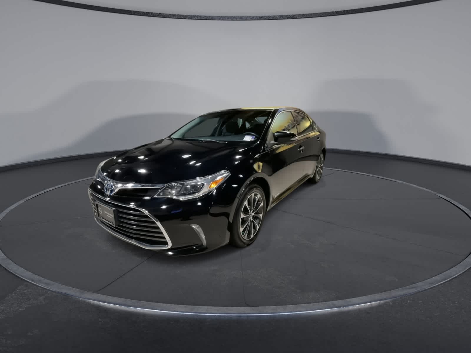 Thumbnail: 2016 Toyota Avalon - 5