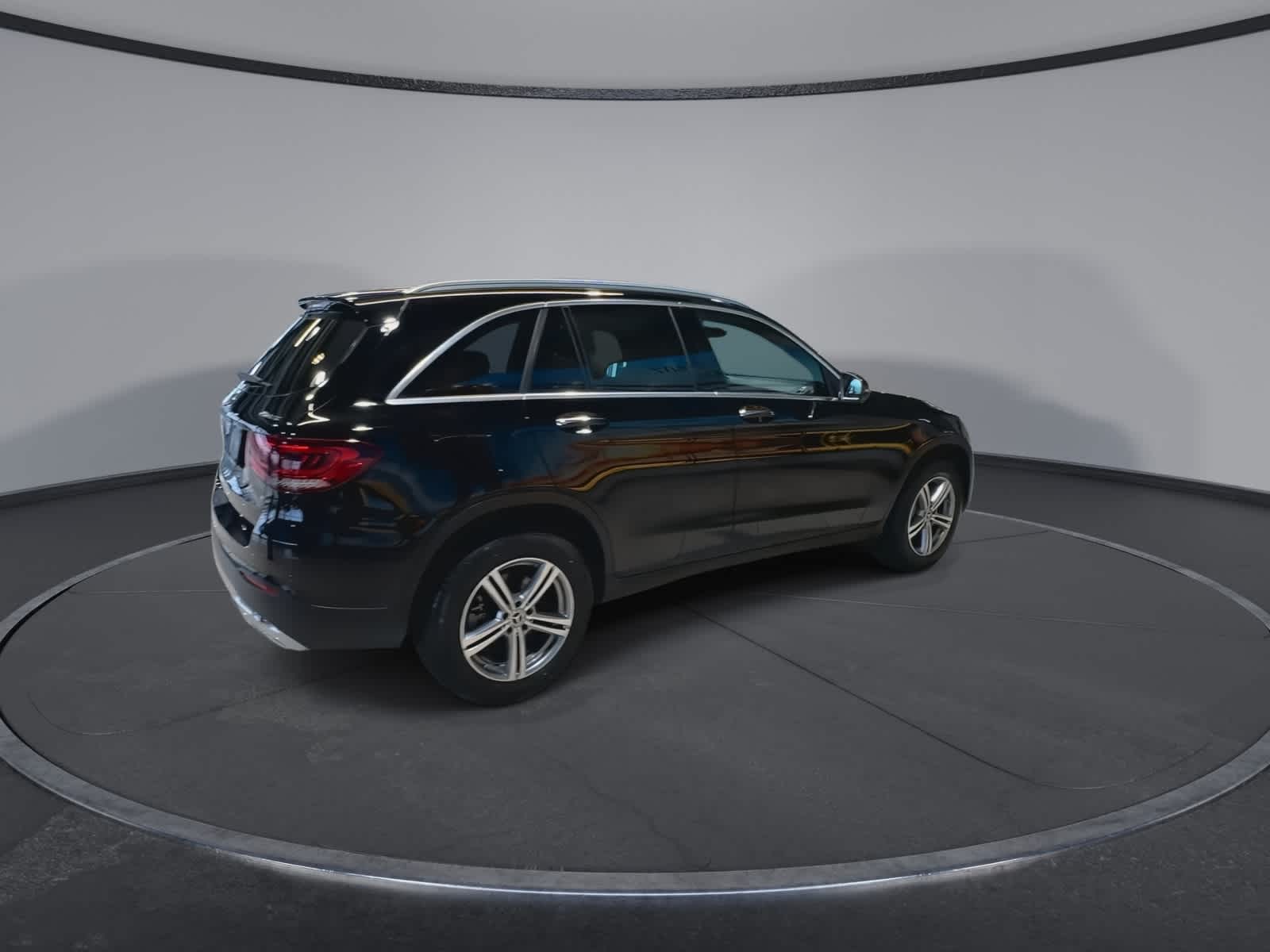 Thumbnail: 2022 Mercedes-Benz GLC - 12