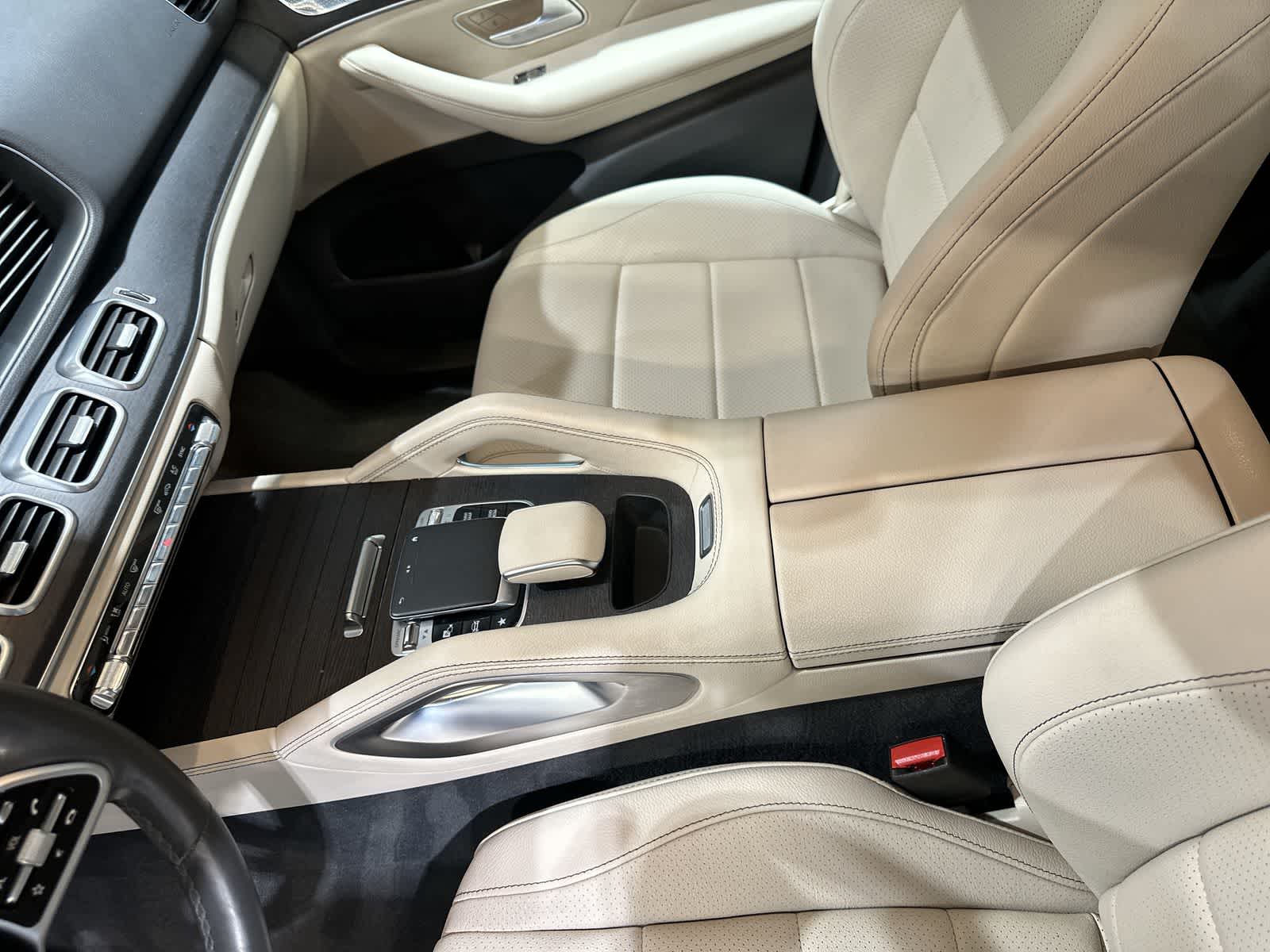 Thumbnail: 2020 Mercedes-Benz GLE - 28