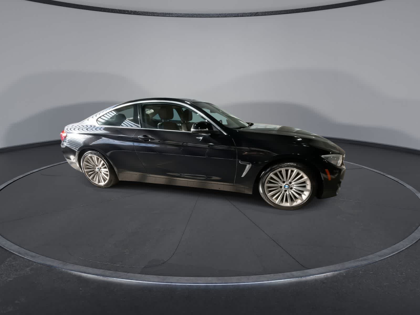 Thumbnail: 2014 BMW 4 Series - 2