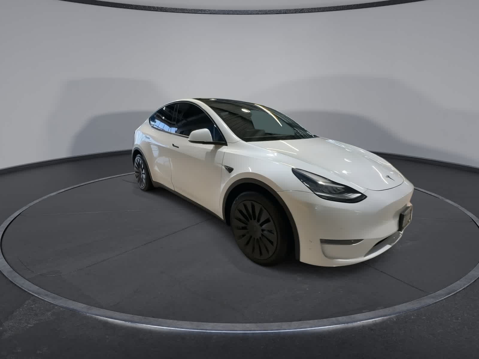 Used 2020 Tesla Model Y Long Range with VIN 5YJYGDEE2LF048213 for sale in Paramus, NJ