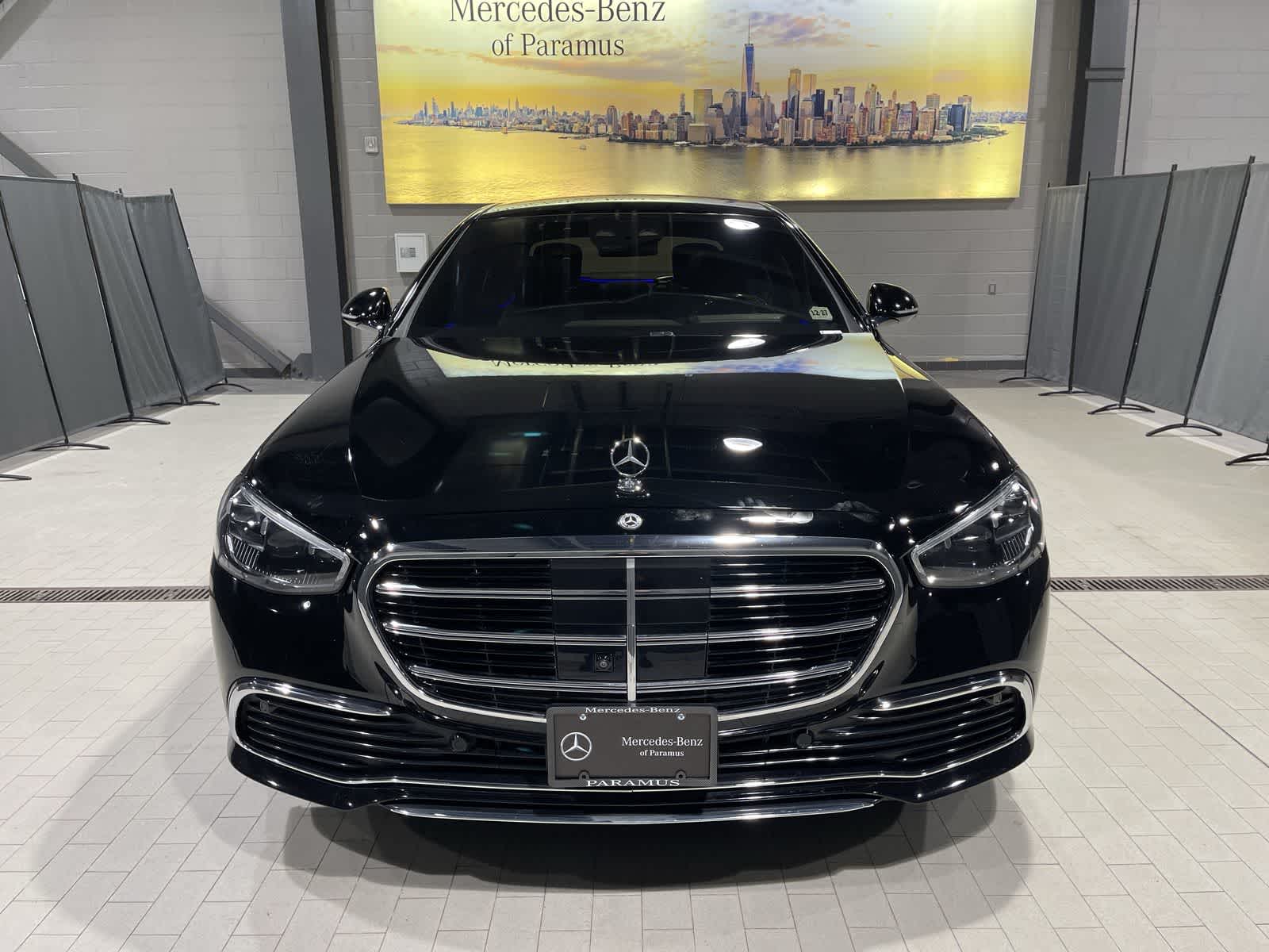 Thumbnail: 2023 Mercedes-Benz S-Class - 18