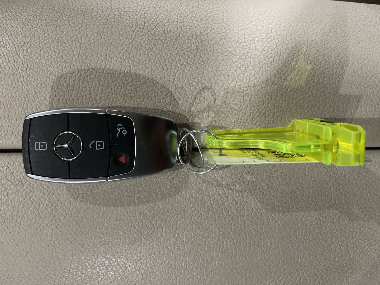 Thumbnail: 2022 Mercedes-Benz GLC - 32