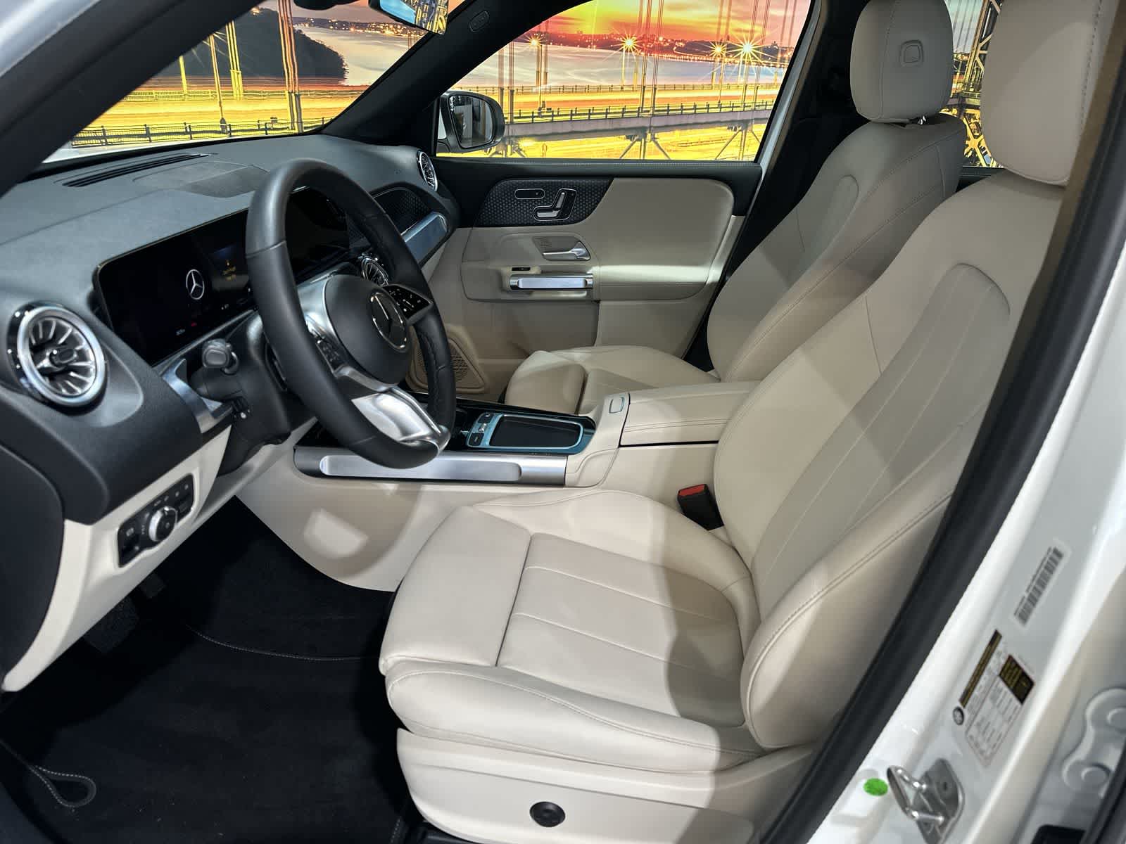 Thumbnail: 2025 Mercedes-Benz GLB - 14