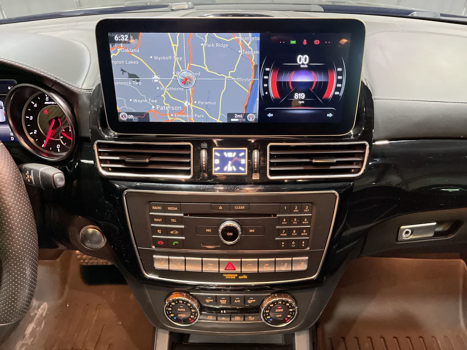 Thumbnail: 2019 Mercedes-Benz GL-Class - 28