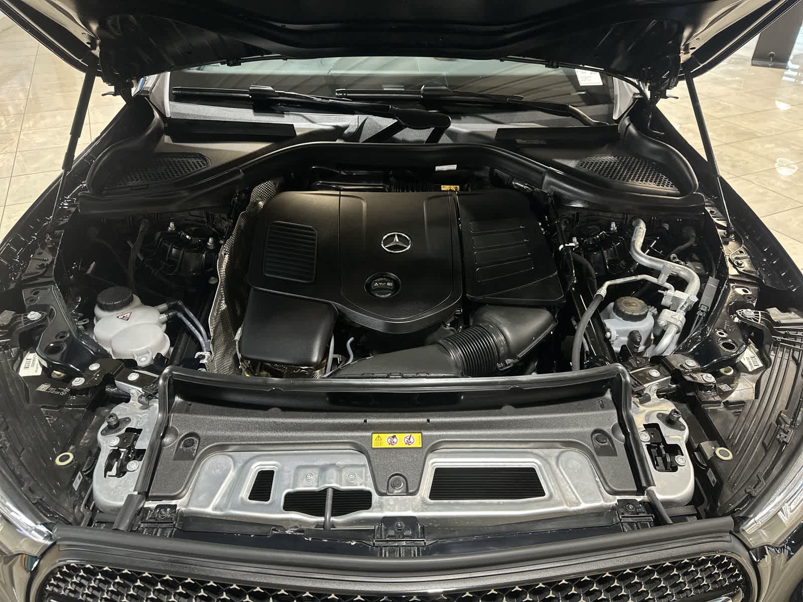 Thumbnail: 2025 Mercedes-Benz GLC - 21