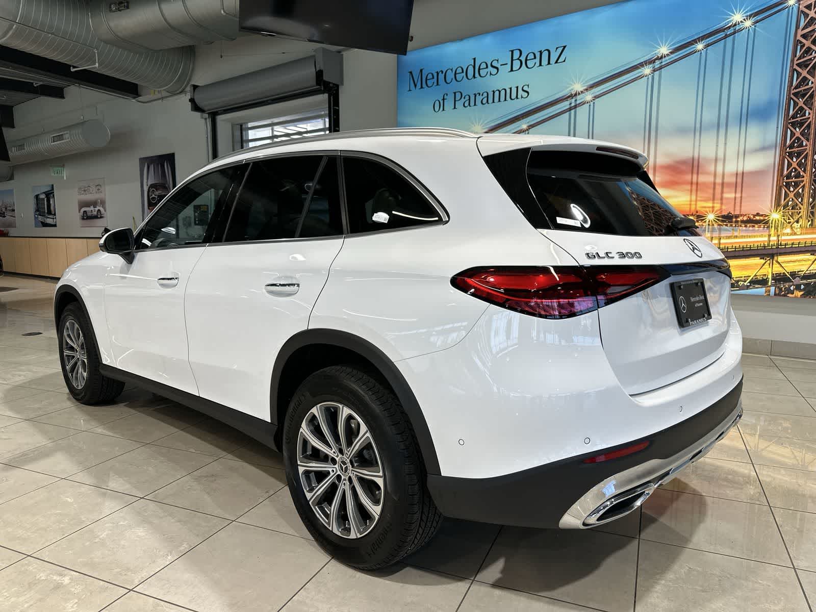 Thumbnail: 2026 Mercedes-Benz GLC - 16