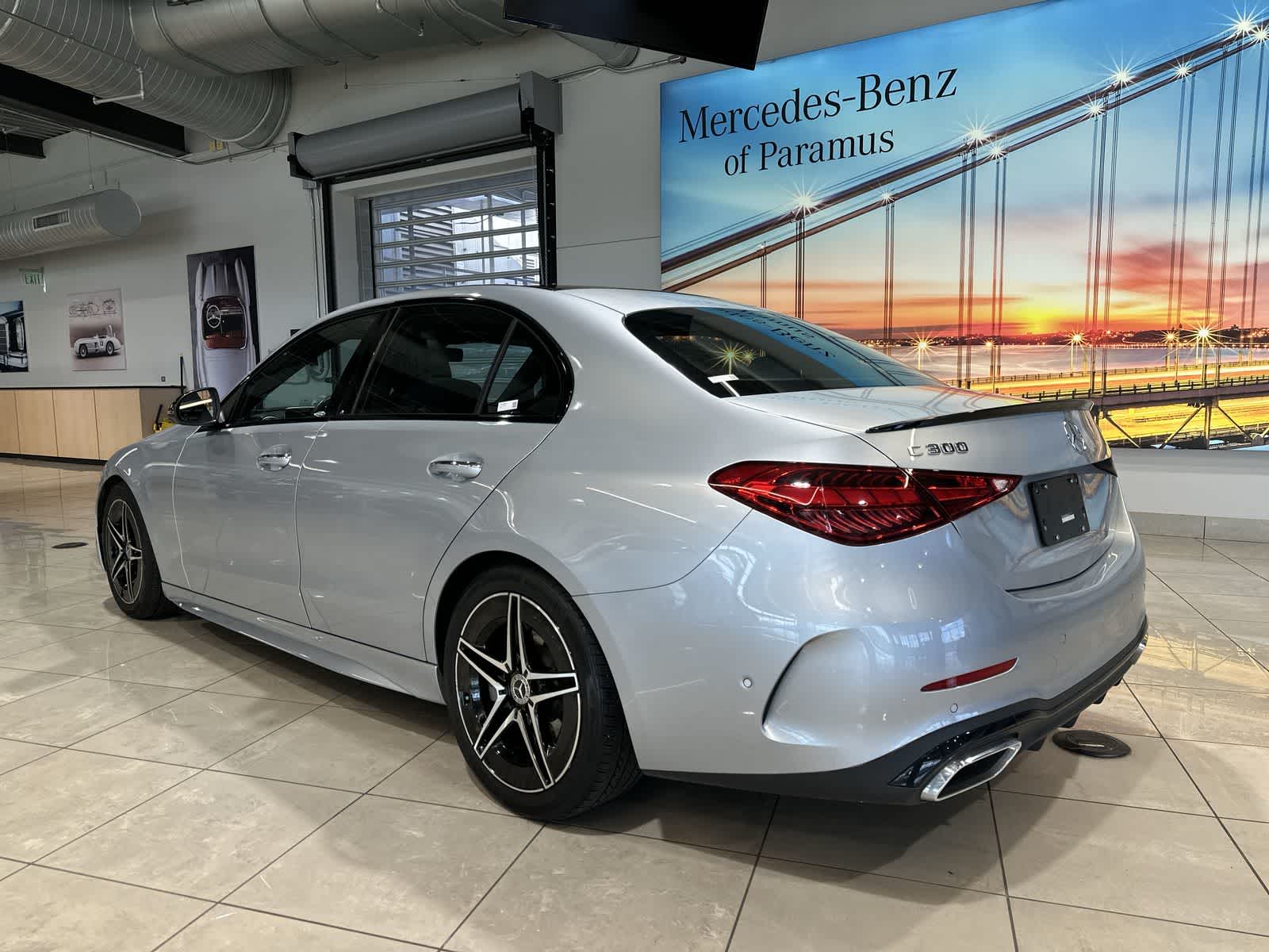 Thumbnail: 2022 Mercedes-Benz C-Class - 16