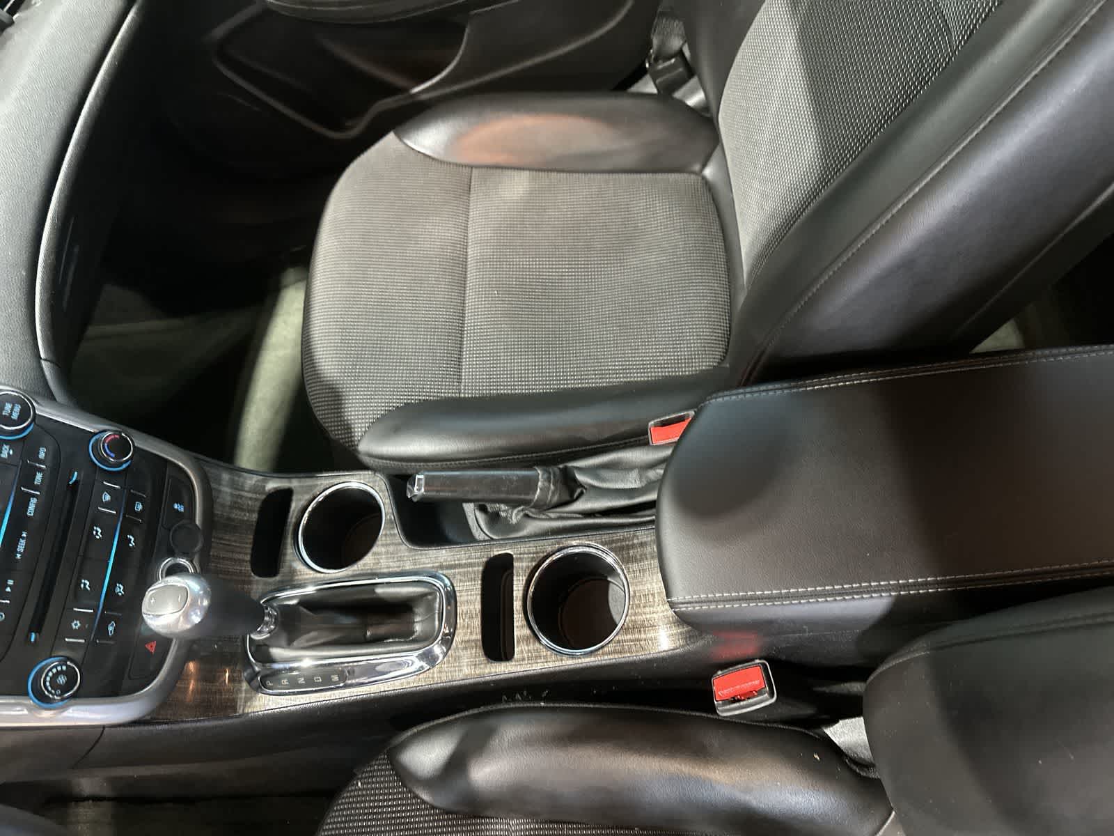 Thumbnail: 2016 Chevrolet Malibu - 28