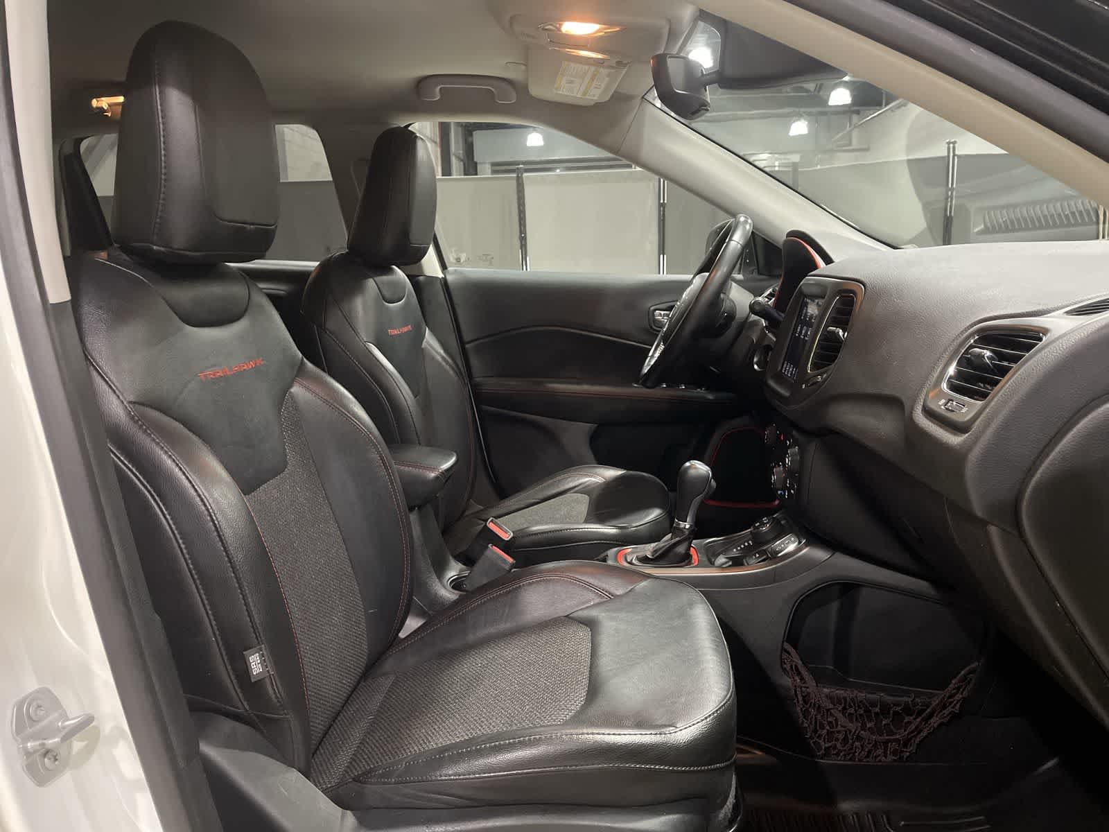 Thumbnail: 2020 Jeep Compass - 26