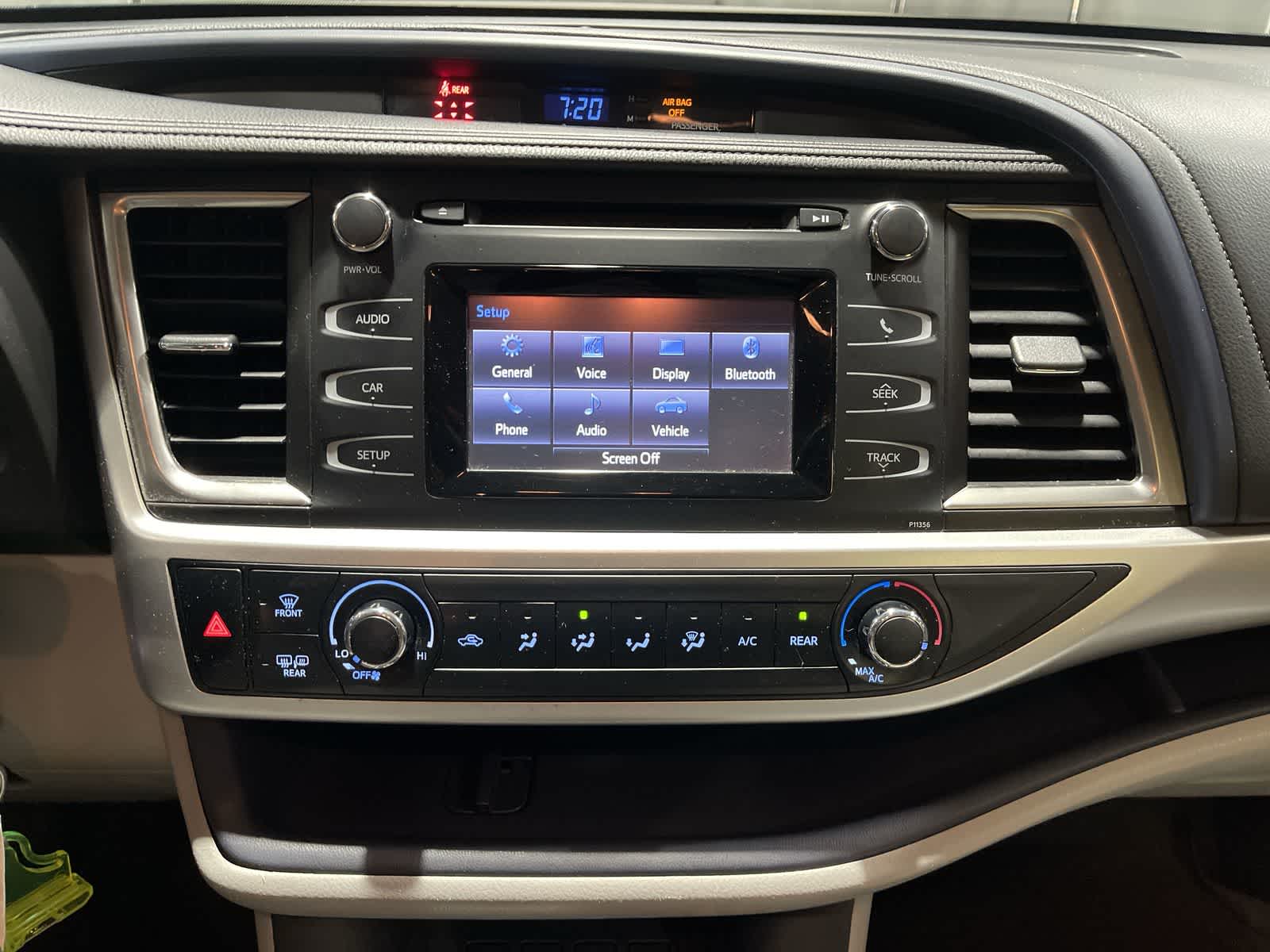 Thumbnail: 2017 Toyota Highlander - 28