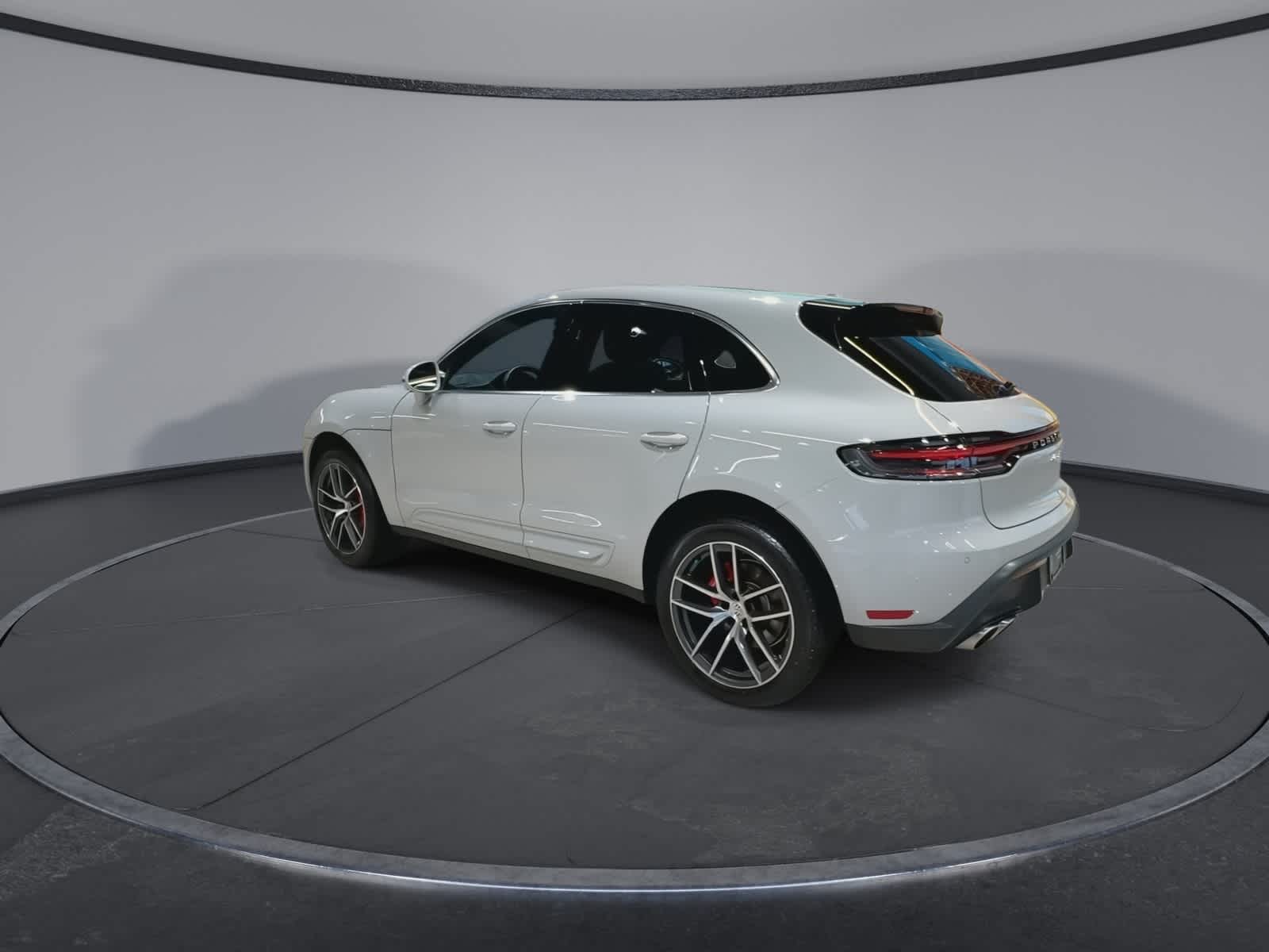 Thumbnail: 2025 Porsche Macan - 8