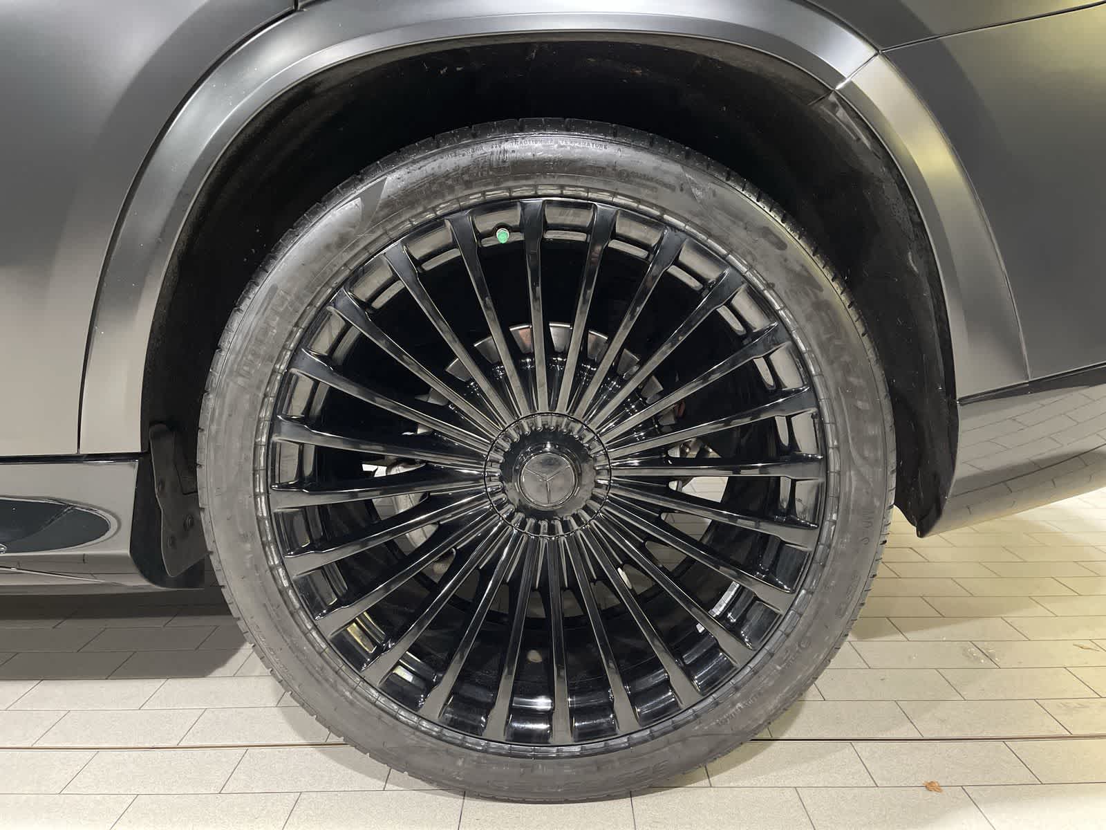 Thumbnail: 2023 Mercedes-Benz GLS - 20