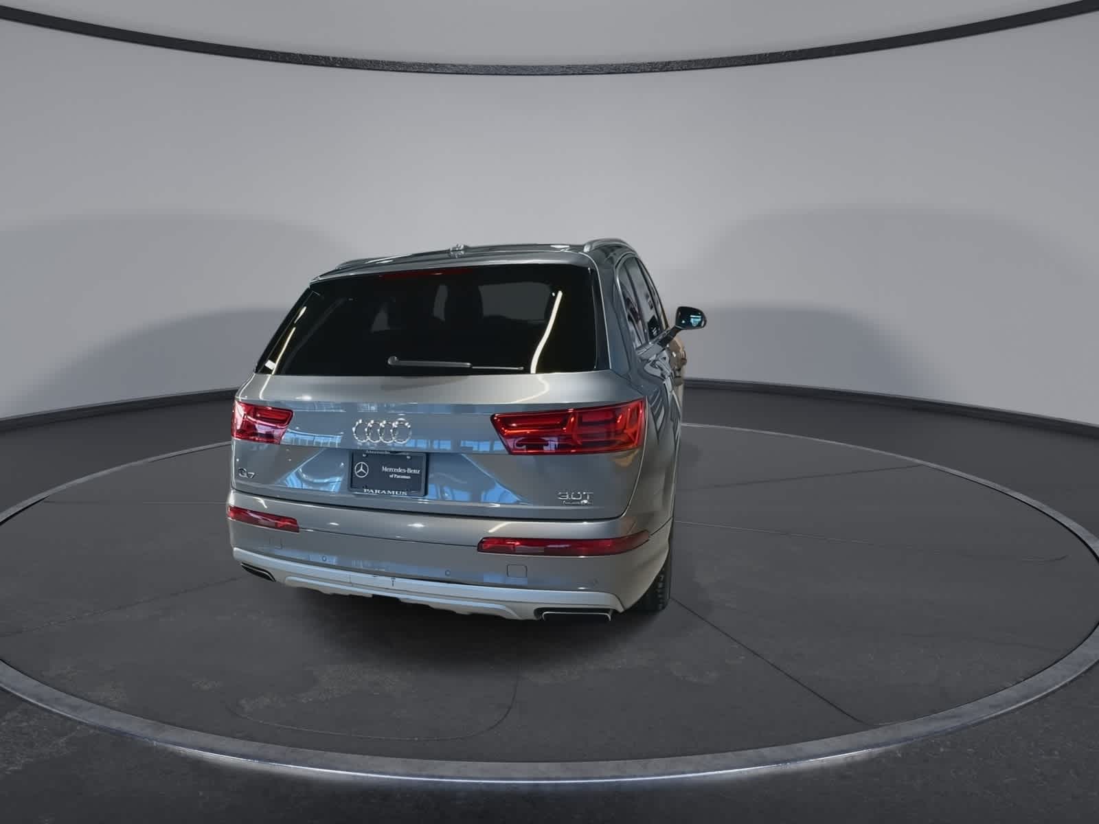 Thumbnail: 2017 Audi Q7 - 10