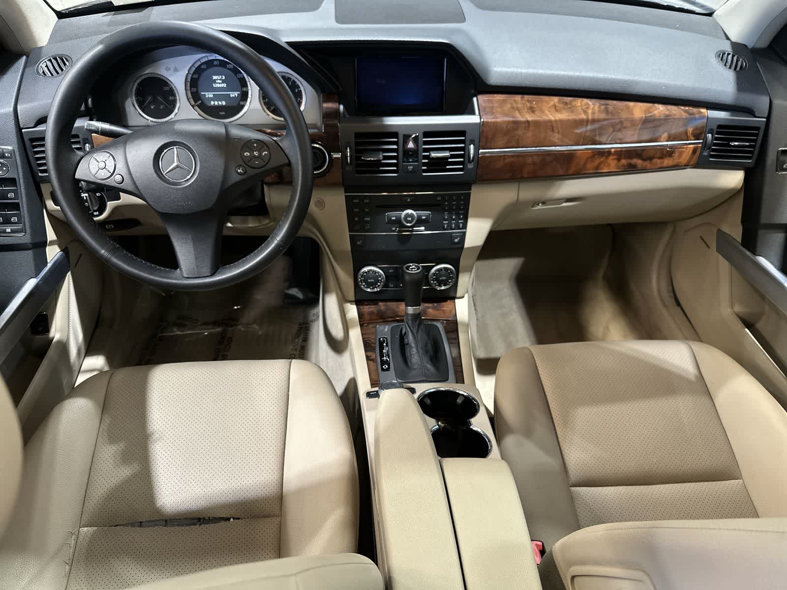 Thumbnail: 2010 Mercedes-Benz GLK - 22