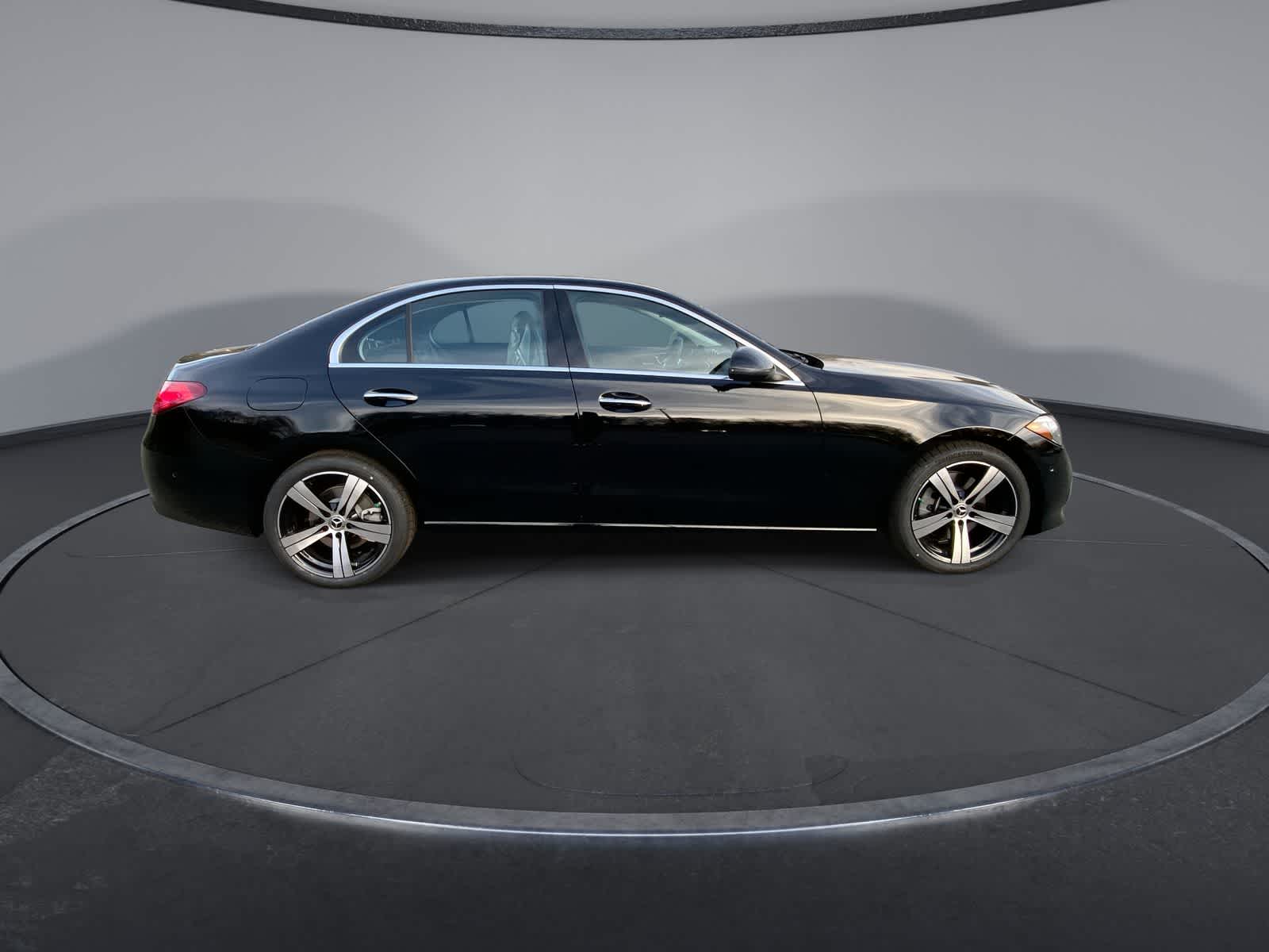 Thumbnail: 2025 Mercedes-Benz C-Class - 9