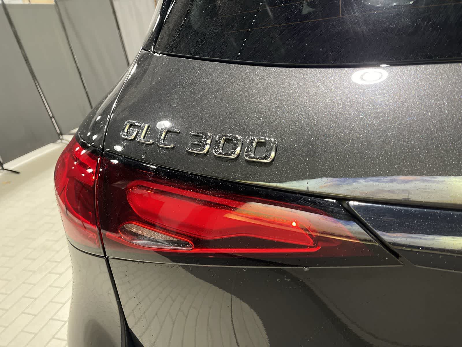 Thumbnail: 2025 Mercedes-Benz GLC - 19