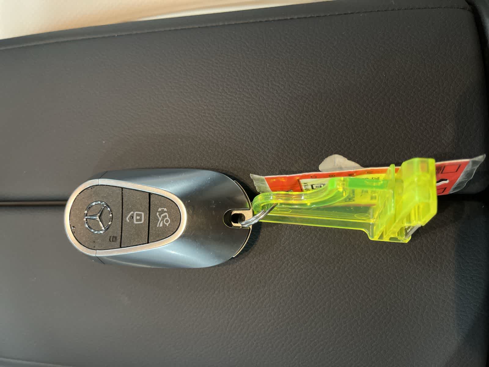 Thumbnail: 2025 Mercedes-Benz E-Class - 32