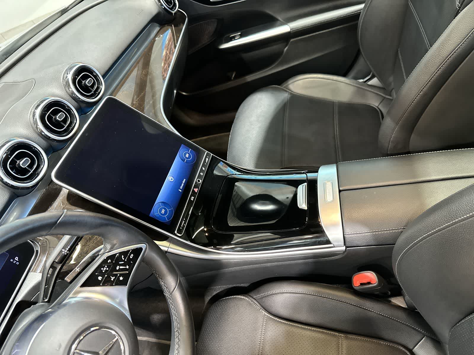 Thumbnail: 2022 Mercedes-Benz C-Class - 28