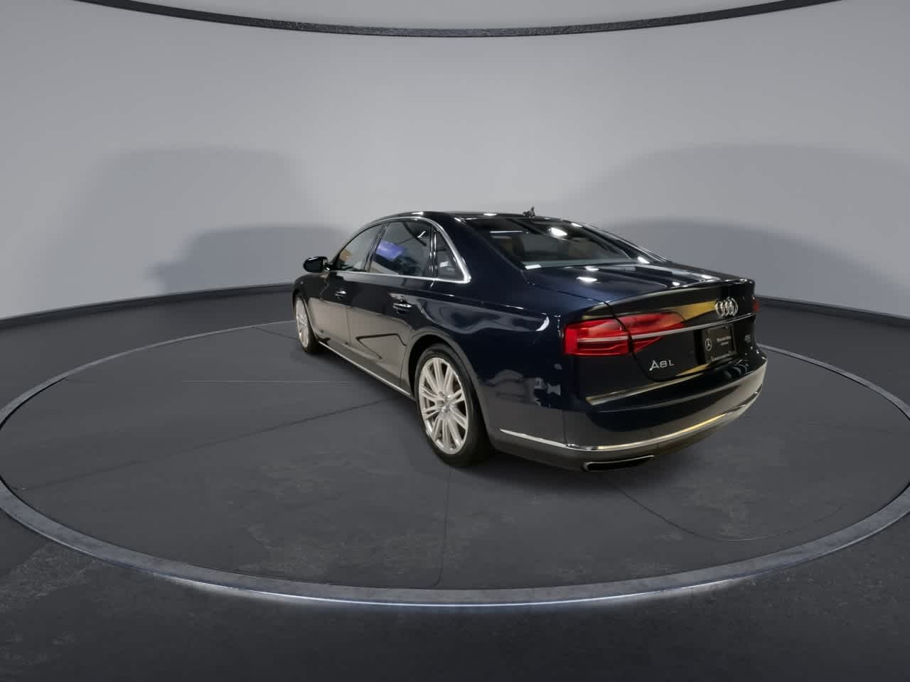 Thumbnail: 2015 Audi A8 - 9