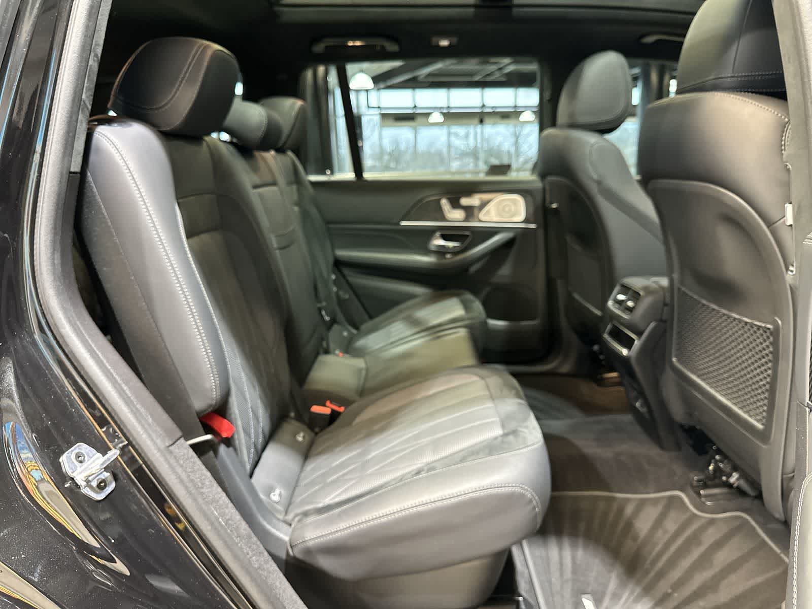 Thumbnail: 2024 Mercedes-Benz GL-Class - 25