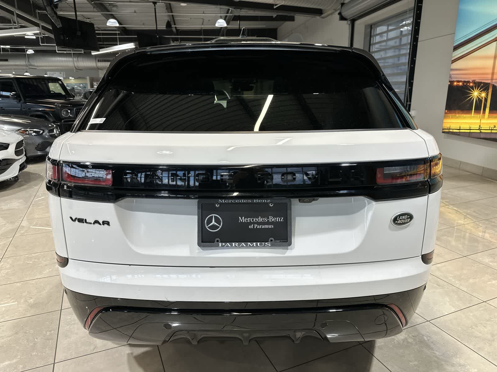 Thumbnail: 2023 Land Rover Range Rover Velar - 17