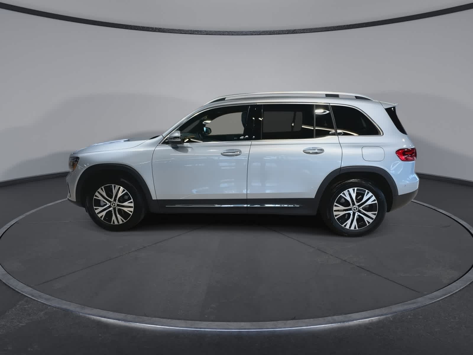 Thumbnail: 2026 Mercedes-Benz GLB - 7