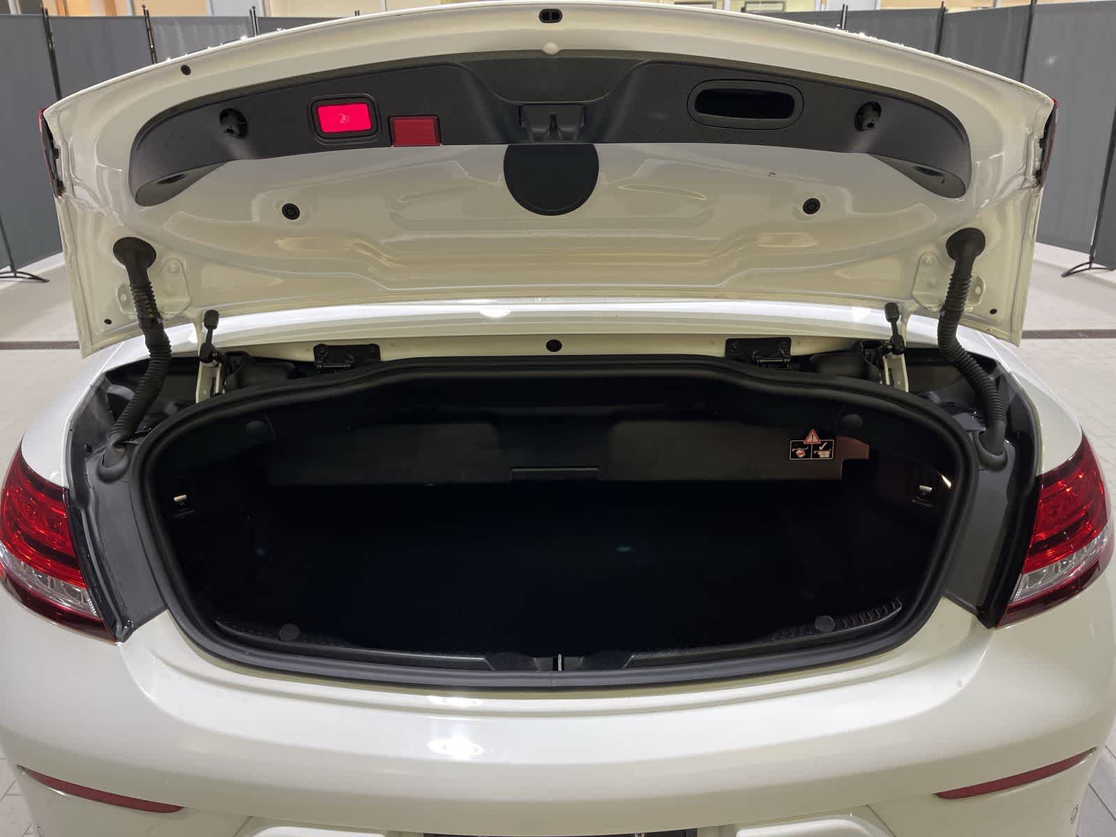 Thumbnail: 2020 Mercedes-Benz C-Class - 31