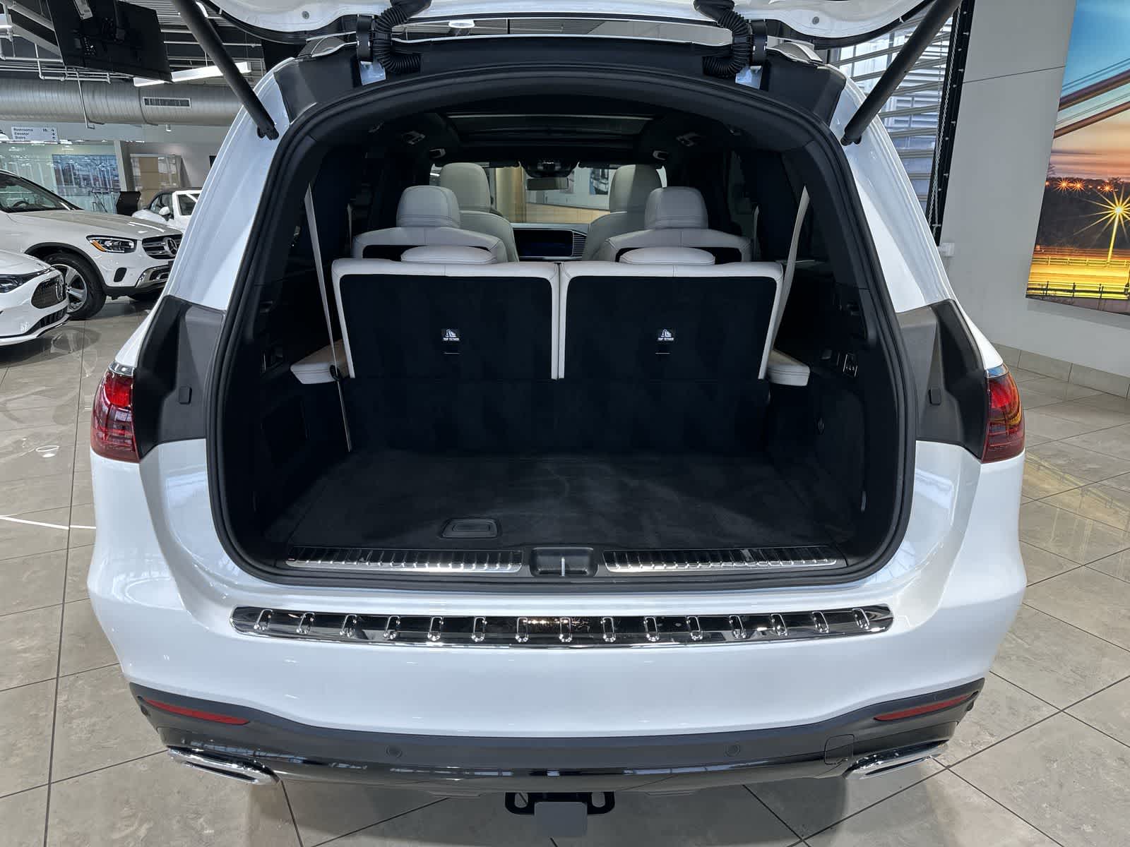 Thumbnail: 2025 Mercedes-Benz GLS - 31