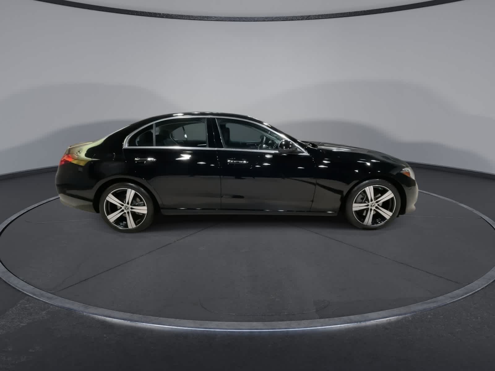 Thumbnail: 2025 Mercedes-Benz C-Class - 13