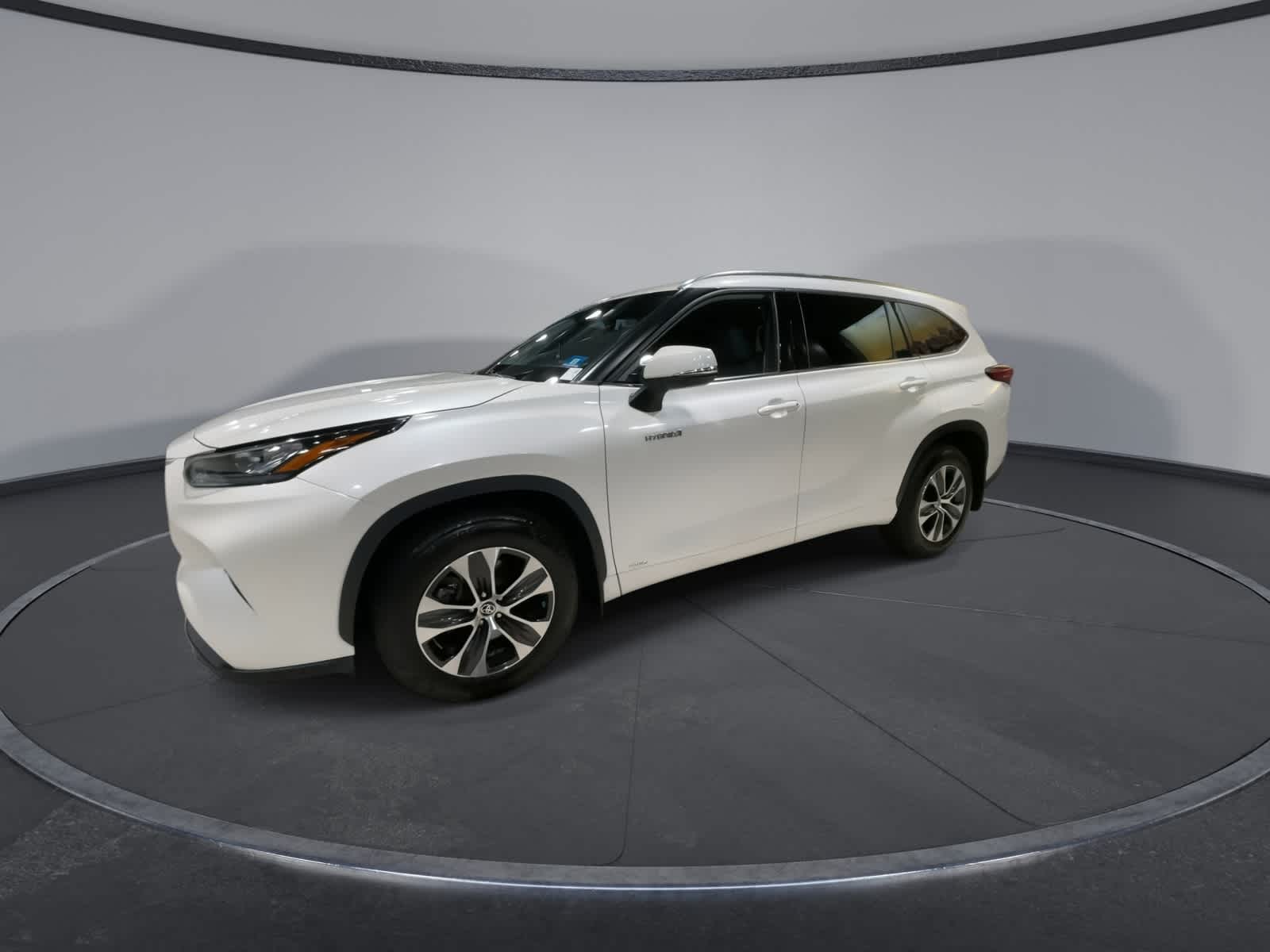 Thumbnail: 2020 Toyota Highlander - 6