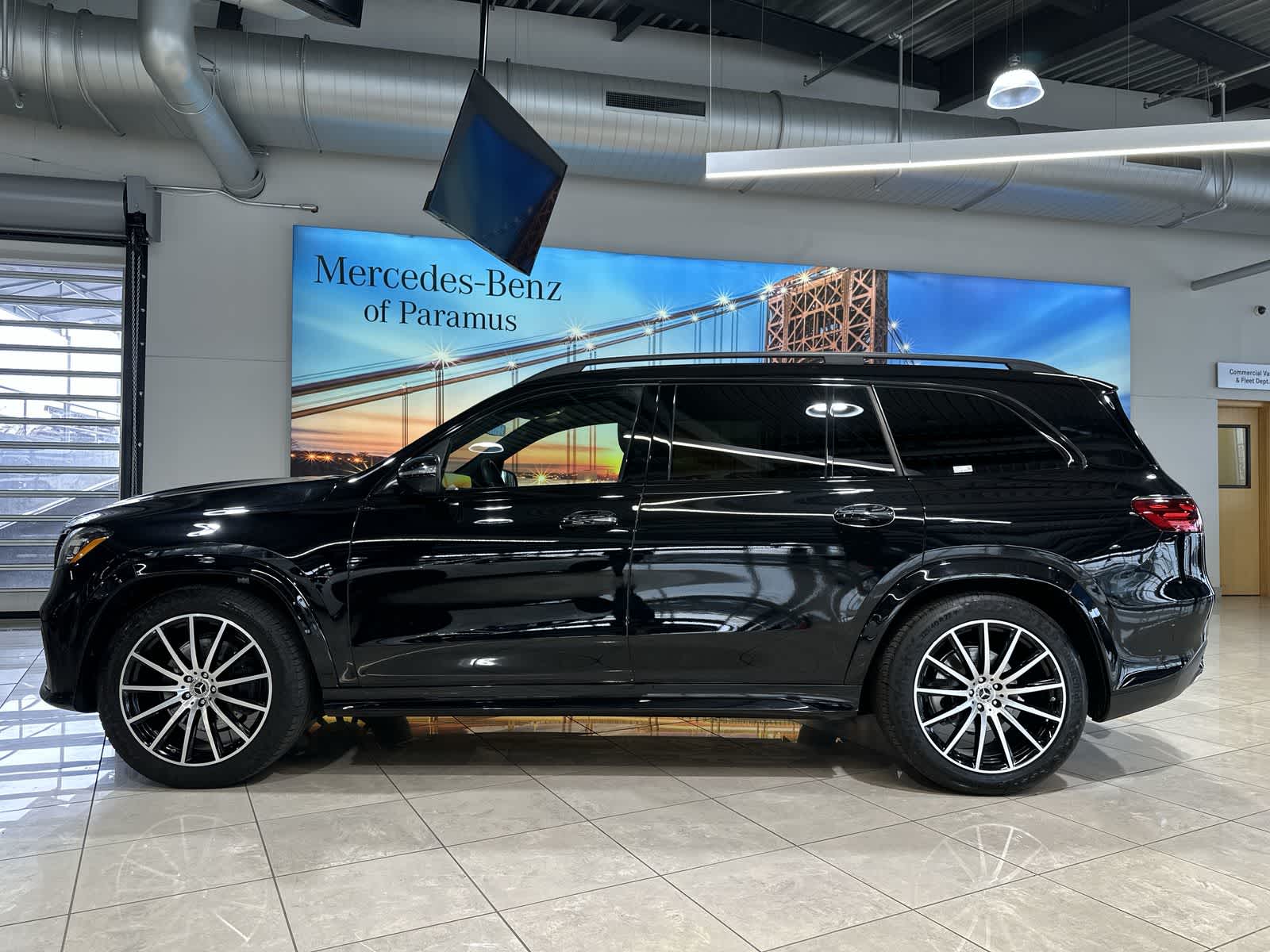 Thumbnail: 2025 Mercedes-Benz GLS - 15