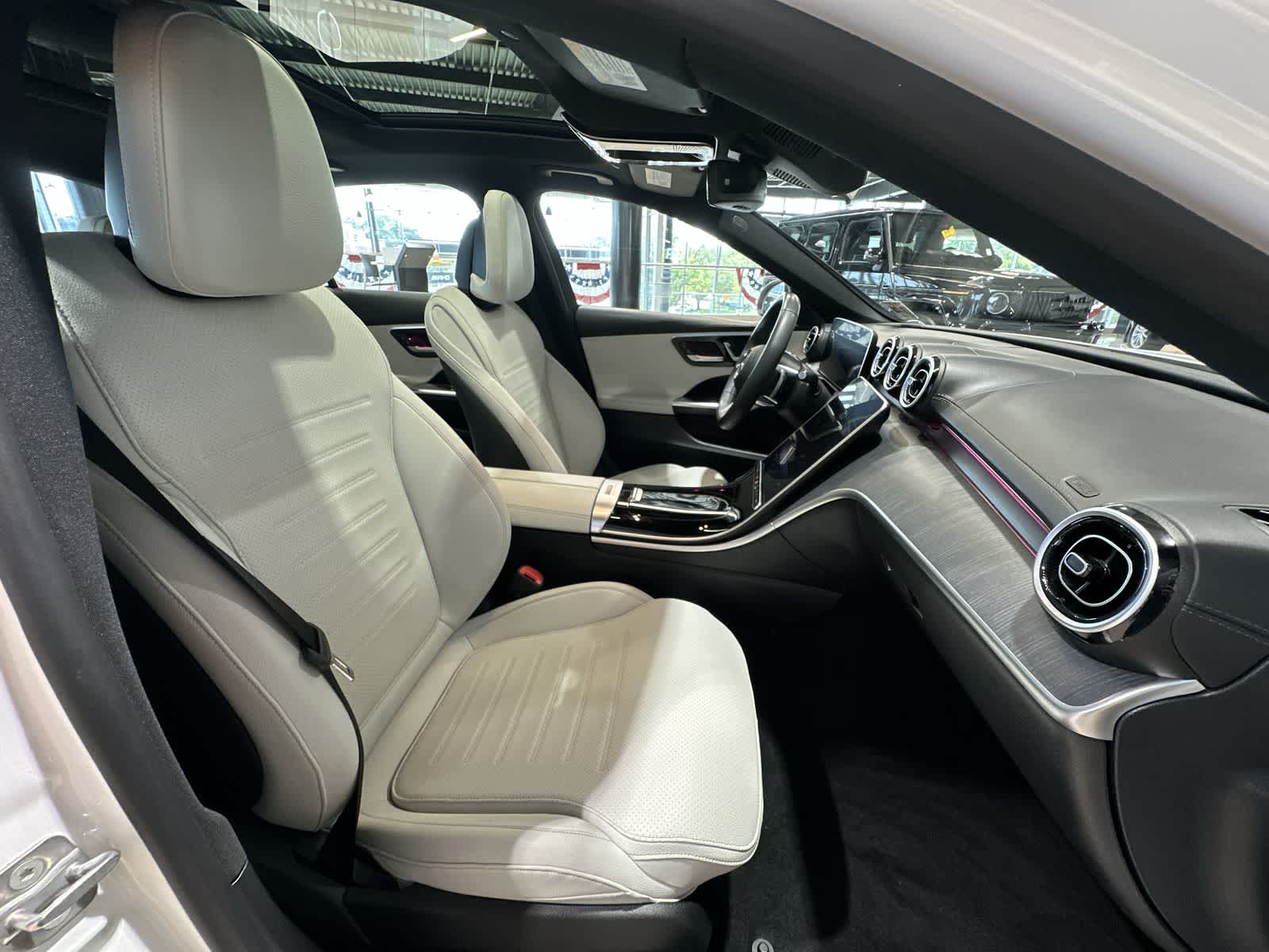 Thumbnail: 2024 Mercedes-Benz C-Class - 25