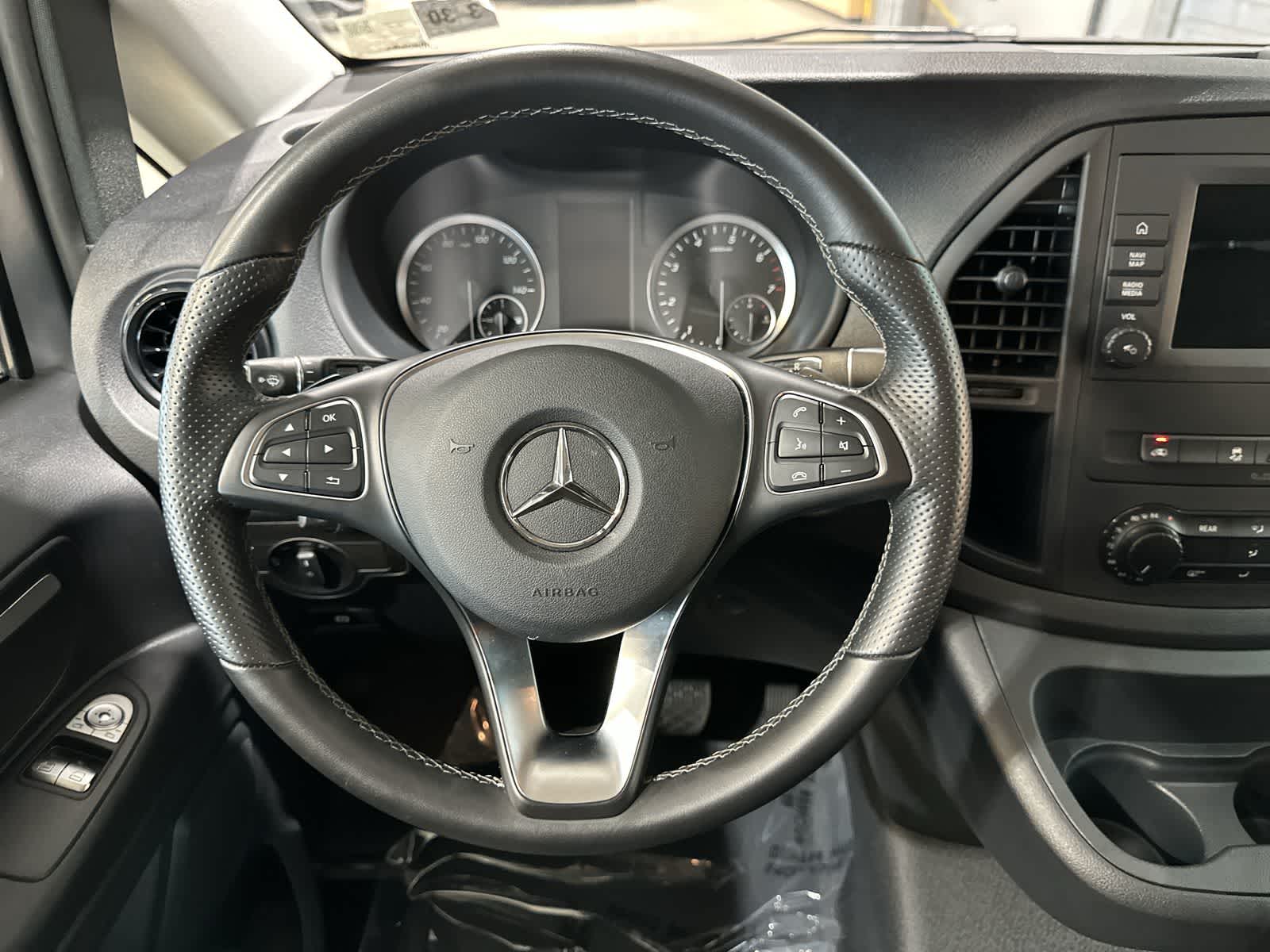 Thumbnail: 2023 Mercedes-Benz Metris - 27