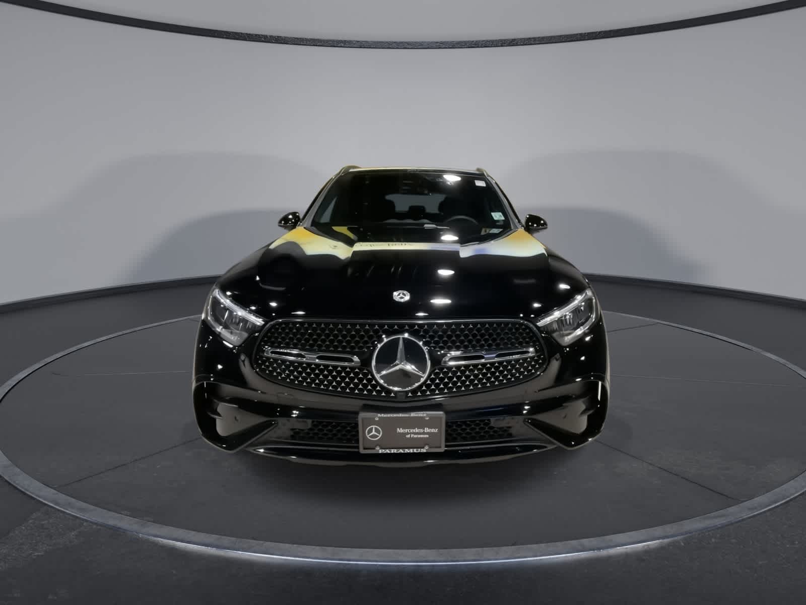 Thumbnail: 2025 Mercedes-Benz GLC - 4