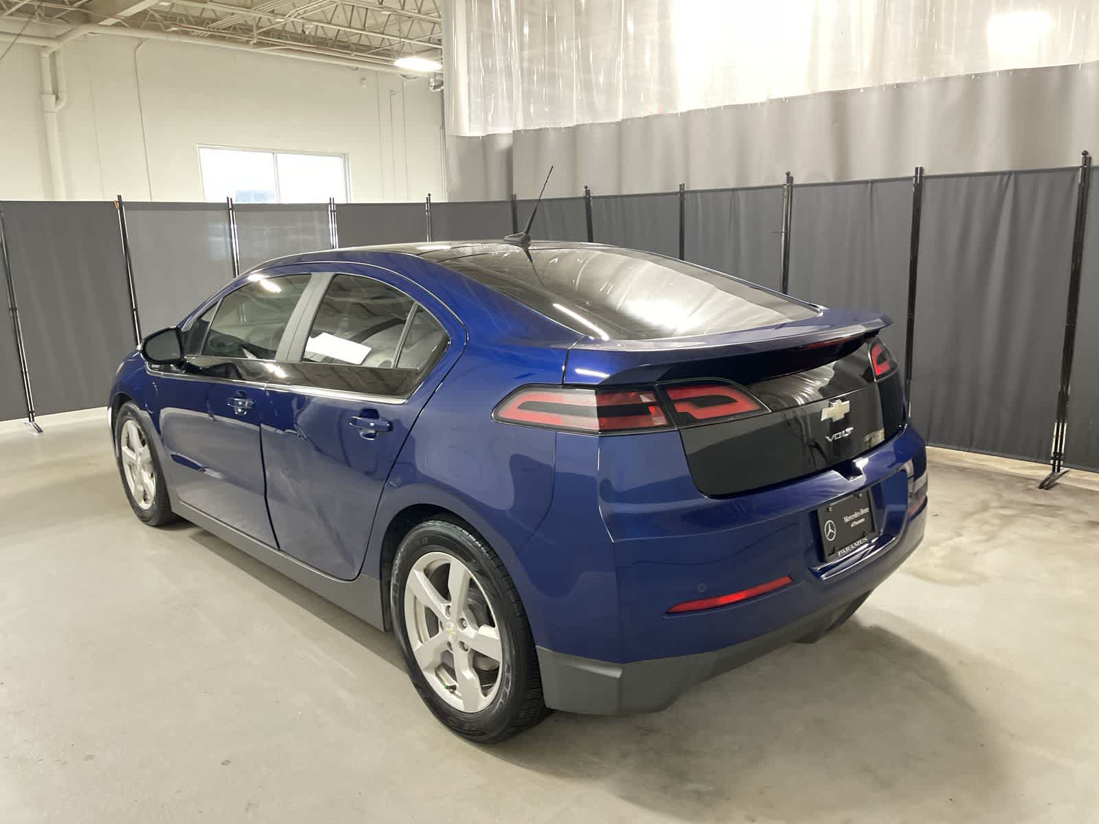 Thumbnail: 2012 Chevrolet Volt - 16