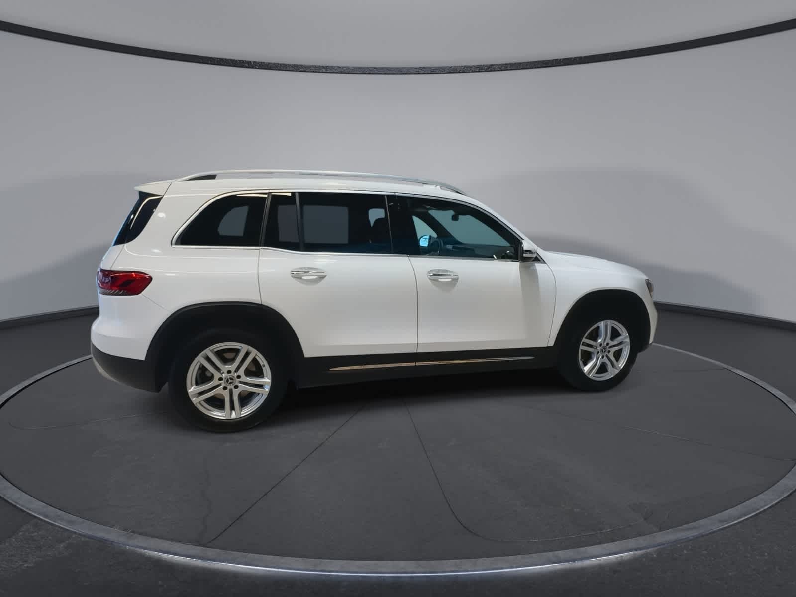 Thumbnail: 2020 Mercedes-Benz GLB - 12