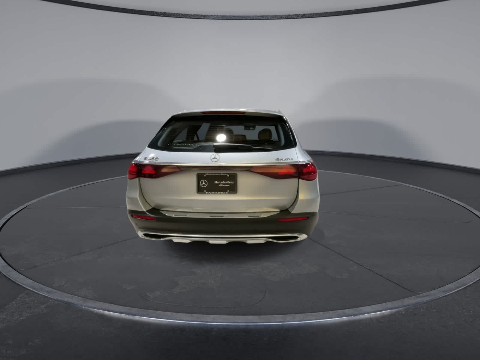 Thumbnail: 2025 Mercedes-Benz E-Class - 10