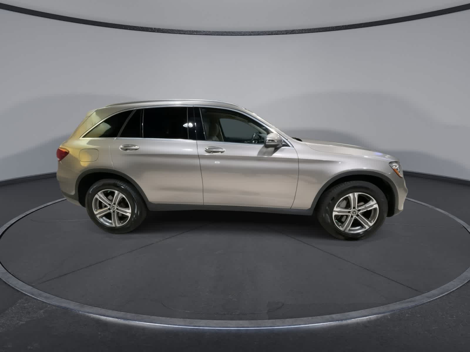 Thumbnail: 2022 Mercedes-Benz GLC - 13