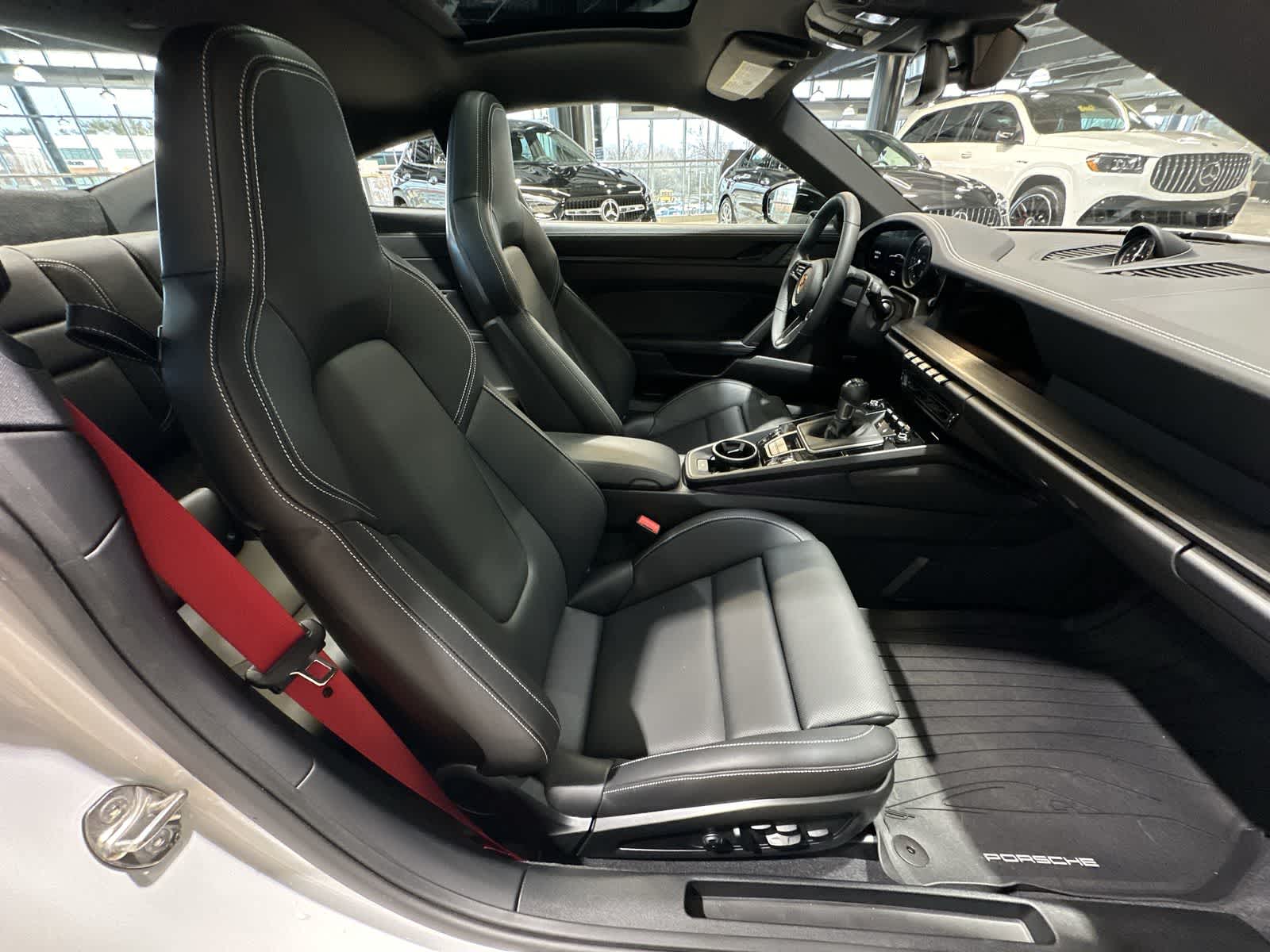 Thumbnail: 2024 Porsche 911 - 26