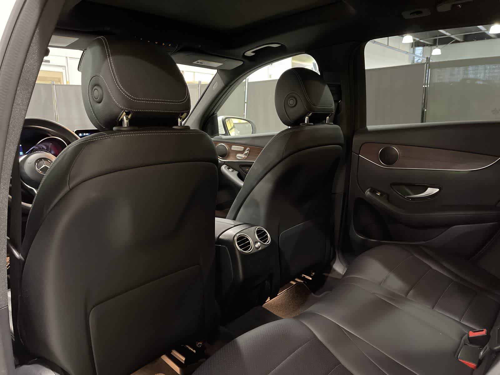 Thumbnail: 2022 Mercedes-Benz GLC - 24