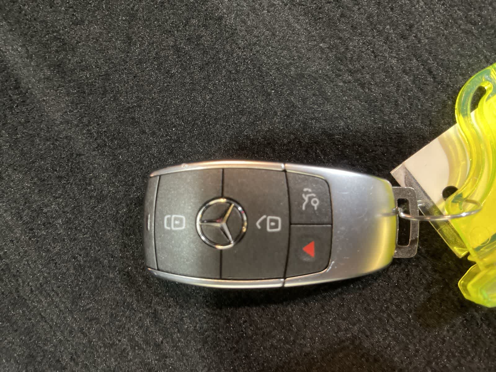 Thumbnail: 2025 Mercedes-Benz GLE - 32