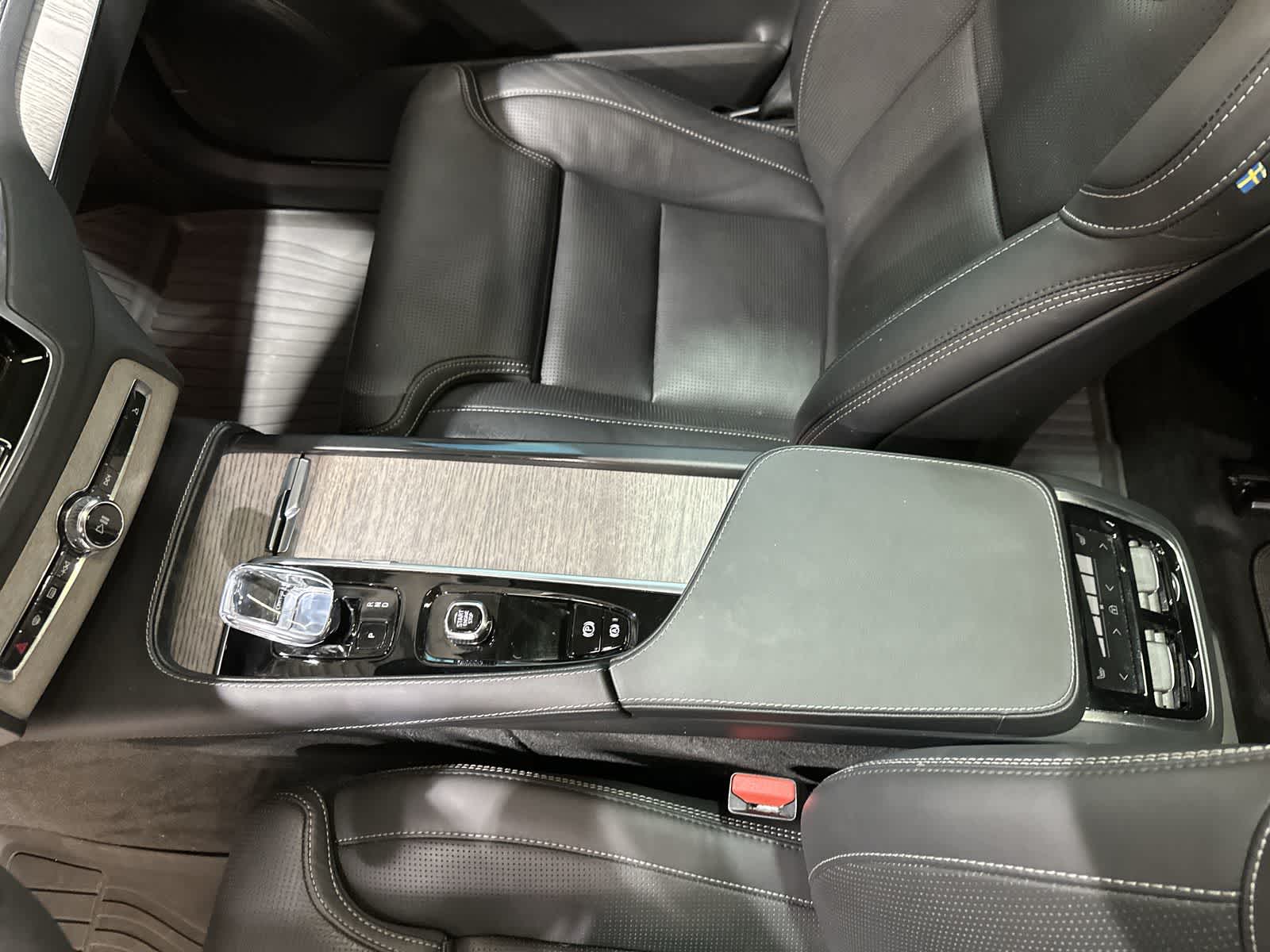 Thumbnail: 2024 Volvo XC90 - 27