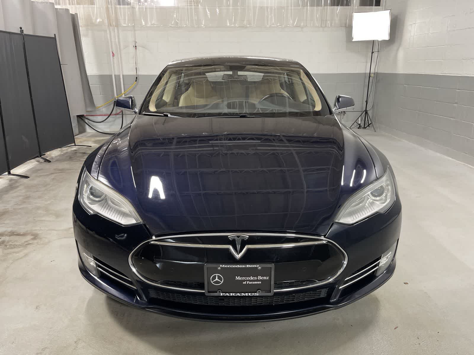 2014 Tesla Model S  18