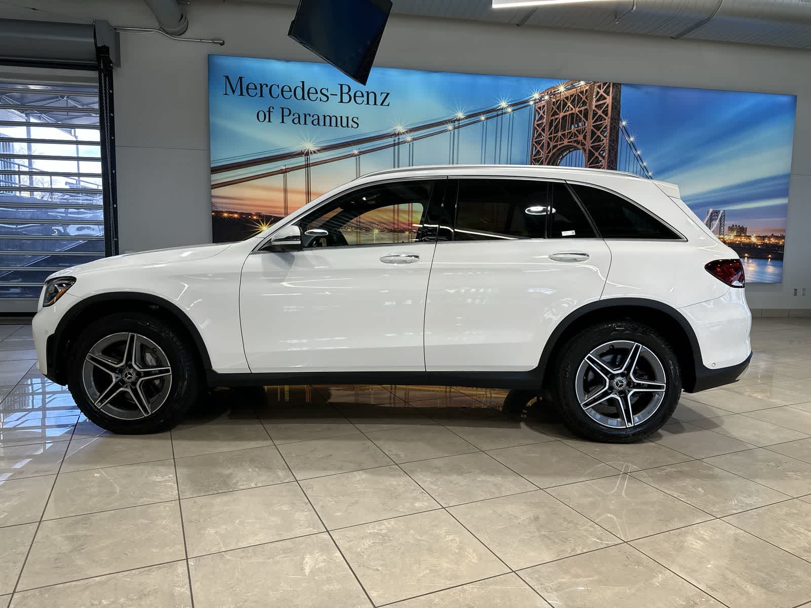 Thumbnail: 2022 Mercedes-Benz GLC - 15