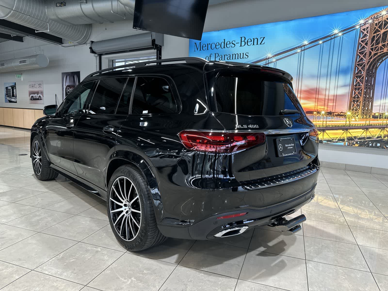 Thumbnail: 2025 Mercedes-Benz GLS - 16